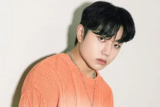 K Pop Artist Sam Kim Leaves Agency After a Successful Decade