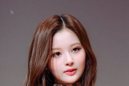 K Pop Idol Seolhyuns Leaked Instagram Sparks Positive Reaction 2