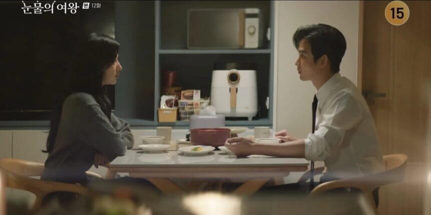 The Queen of Tears Hong Hae In Confesses Her Feelings in Emotional Encounter