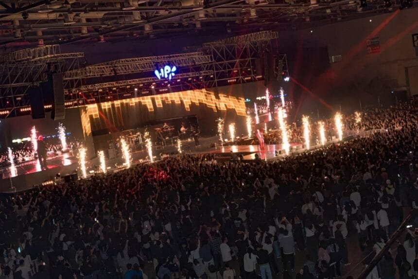 Dean Crush Zico Reunite at HIPHOPPLAYA FESTIVAL 2025 in Front of 22000 Fans