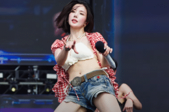 Kwon Eun bi Delivers Electrifying Duet with Lee Si an at Waterbomb